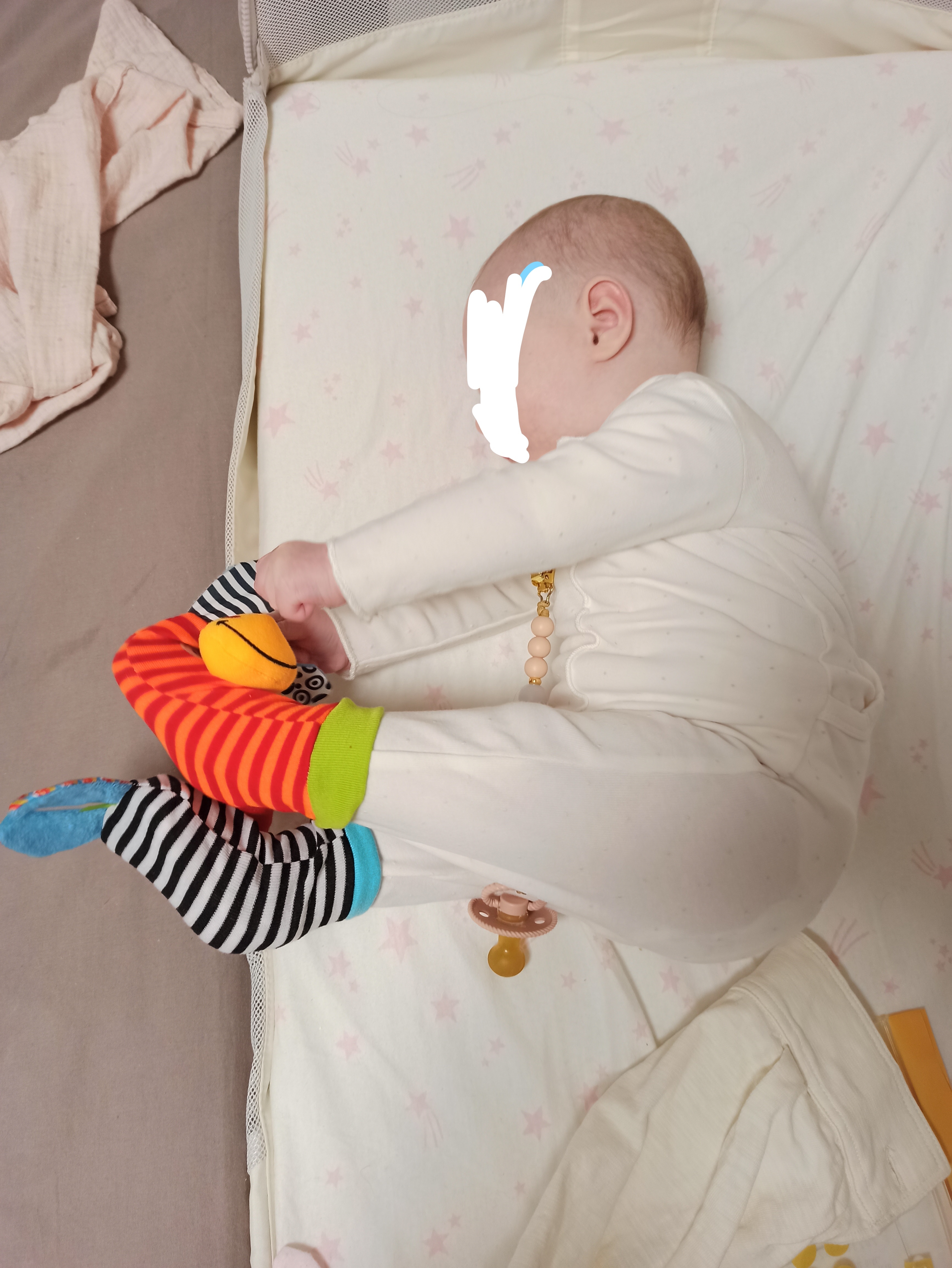 Cute Baby Rattles Soft Plush Toys Foot Wrist Rattle Set photo review