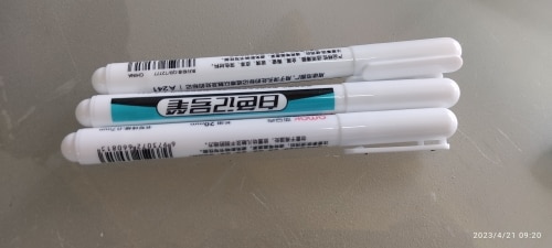 Waterproof Oily White Pens for Woodworking, Tire Painting, and Graffiti photo review