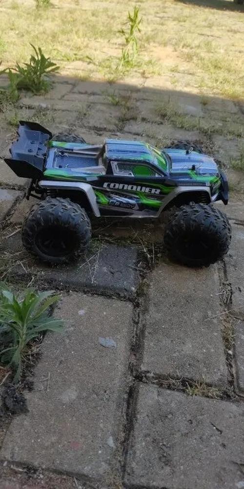 RC Car With LED Remote Control High Speed Drift Monster Truck For Kids photo review