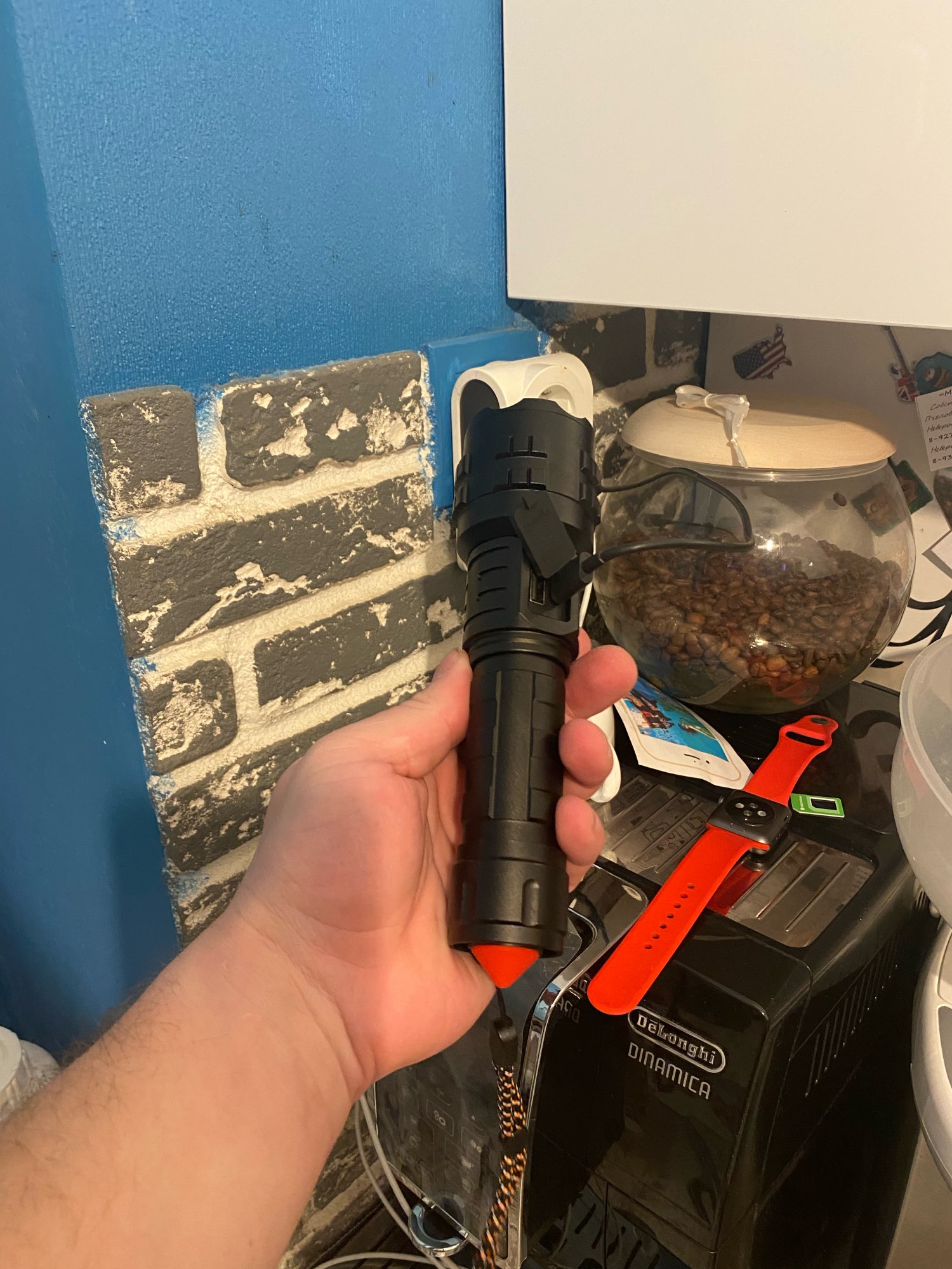 LED Flashlight with Hammer and Window Breaker photo review