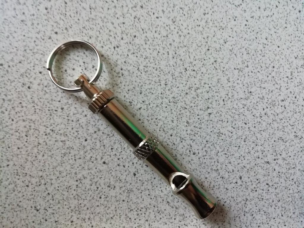 Rechargeable Pet Dog Whistle With Adjustable Pitch photo review