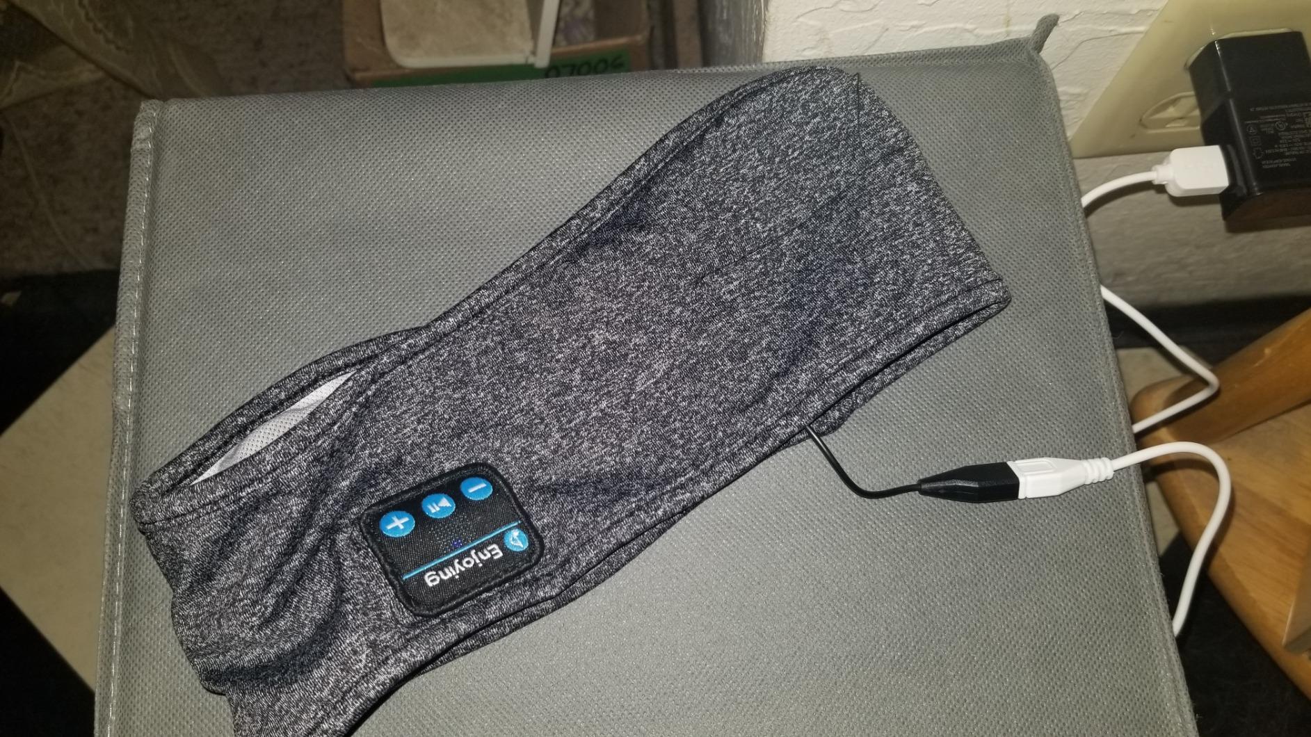 2-In-1 Wireless Sleeping Headphones Sports Headband photo review