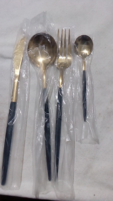 4Pcs Gold Black Dinnerware Set Stainless Steel Luxury Cutlery Set photo review