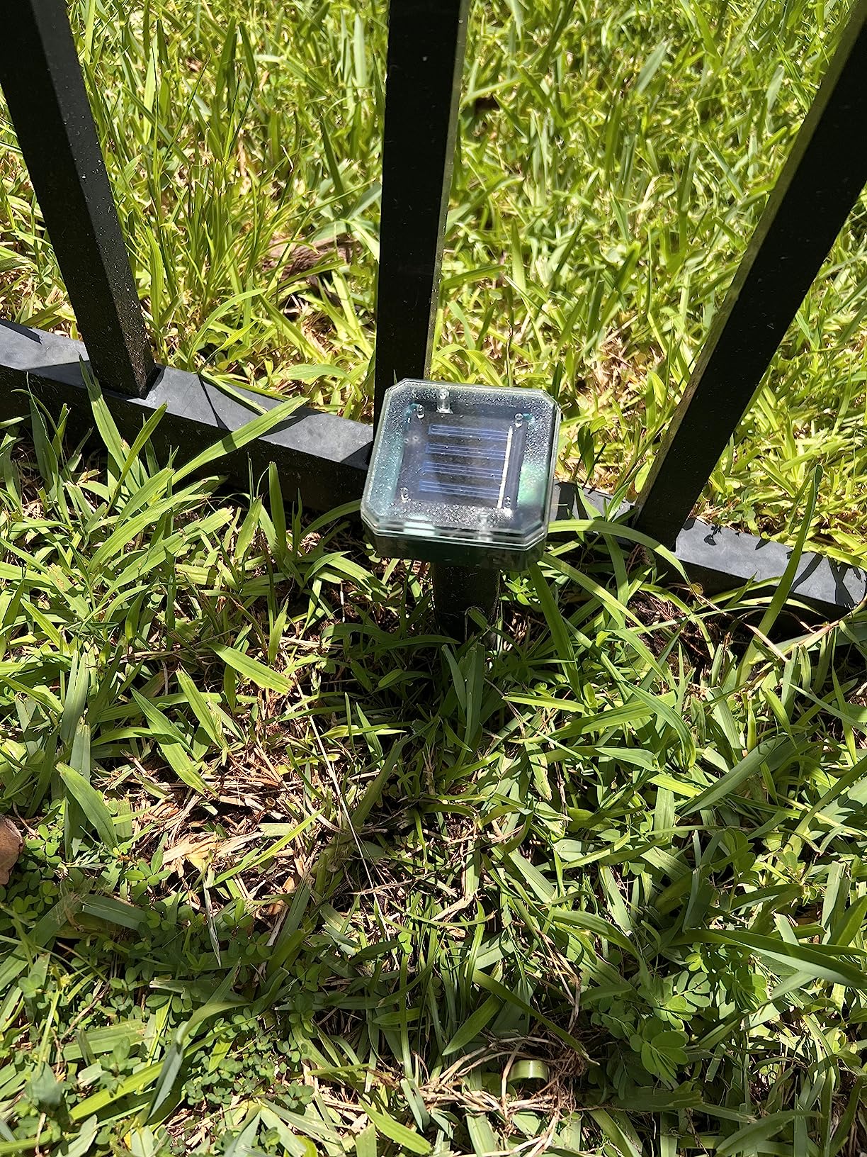 Pack Solar Powered Ultrasonic Snake Repellent For Yard Garden photo review