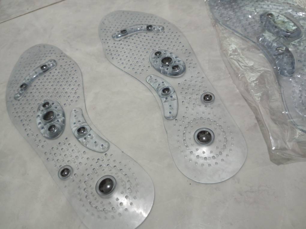 Acupressure Slimming Insoles, Small (Size 23Cm To 26Cm) photo review