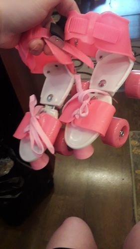 Adjustable Size Kid Roller Skates photo review