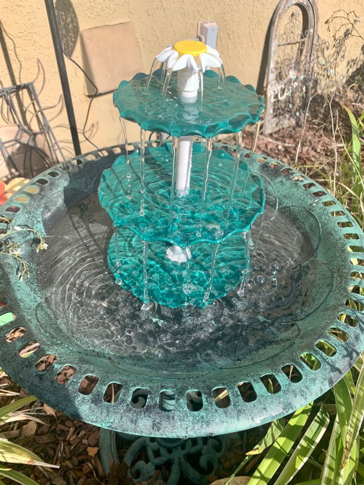 Tiered Bird Bath With 2.5W Solar Pump - Bird Bath And Decoration photo review