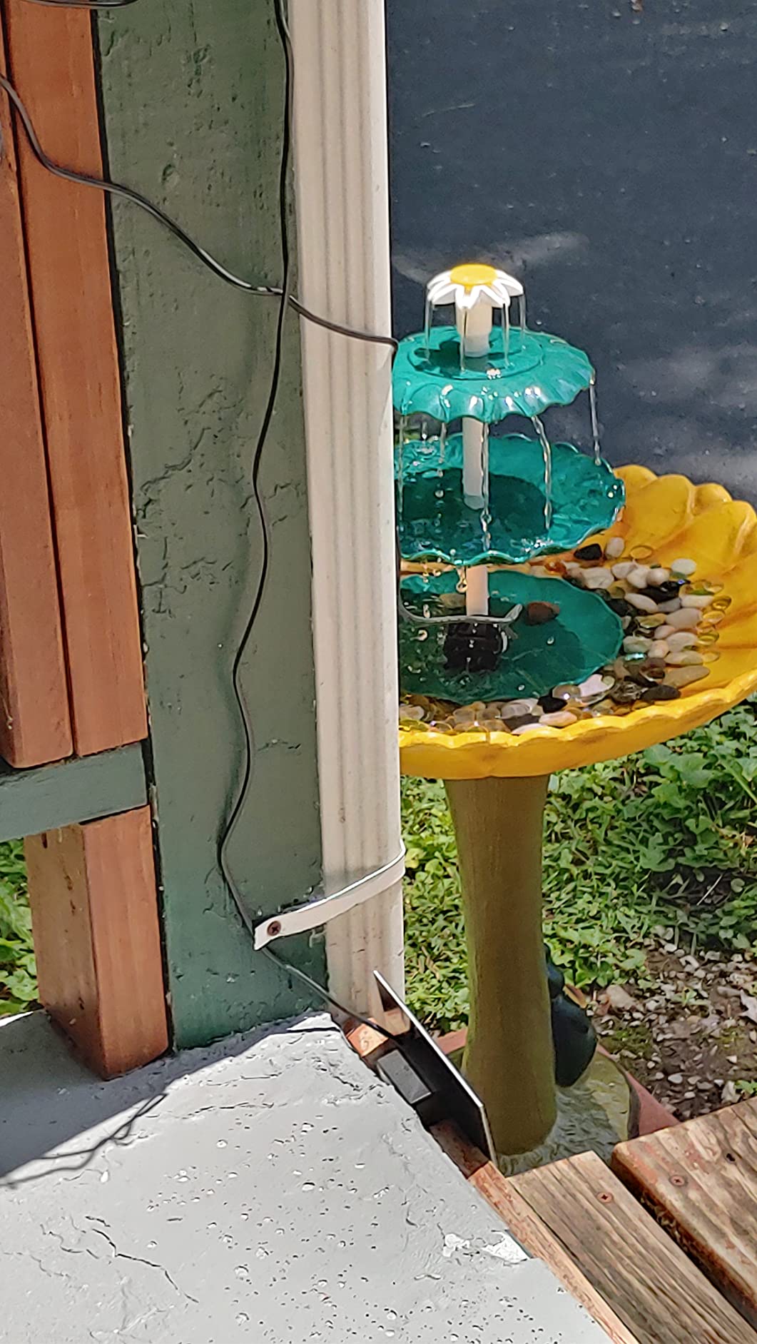 Tiered Bird Bath With 2.5W Solar Pump - Bird Bath And Decoration photo review