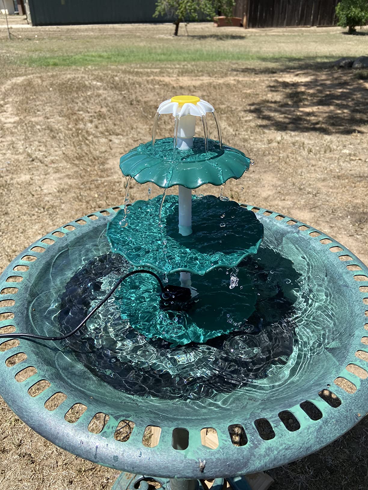 Tiered Bird Bath With 2.5W Solar Pump - Bird Bath And Decoration photo review