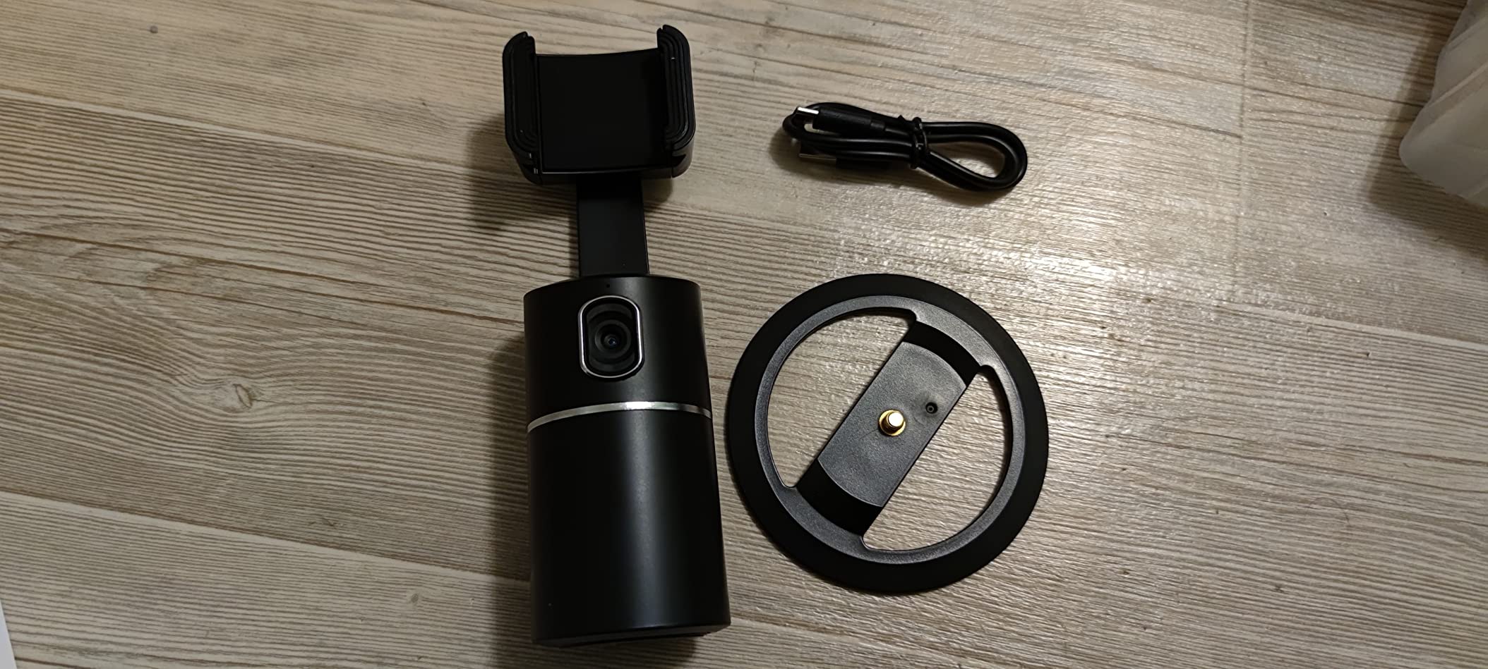 Auto-Tracking Phone Holder, 360 Gimbal Stabilizer, For Vlog, Tiktok, Livestreams photo review