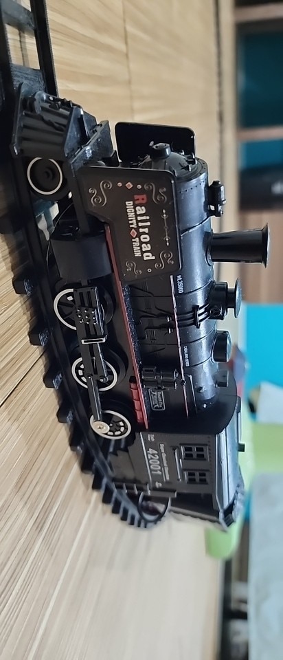 Simulation Of Classic Electric Train Toys For Children photo review