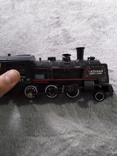 Simulation Of Classic Electric Train Toys For Children photo review