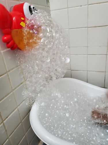 Baby Bubble Bath Toy Crab, Bath Crab Spit Bubble Machine photo review