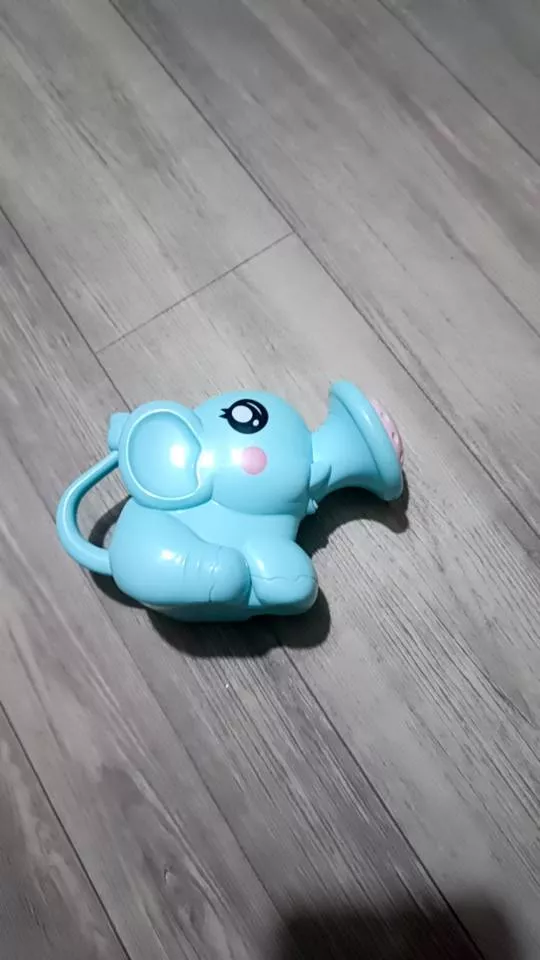 Lovely Elephant Shaped Plastic Baby Bath Toys photo review