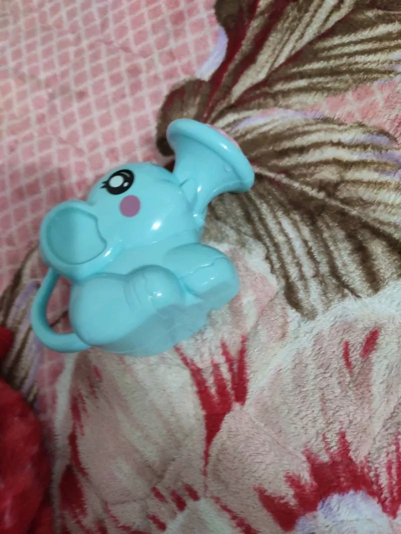 Lovely Elephant Shaped Plastic Baby Bath Toys photo review