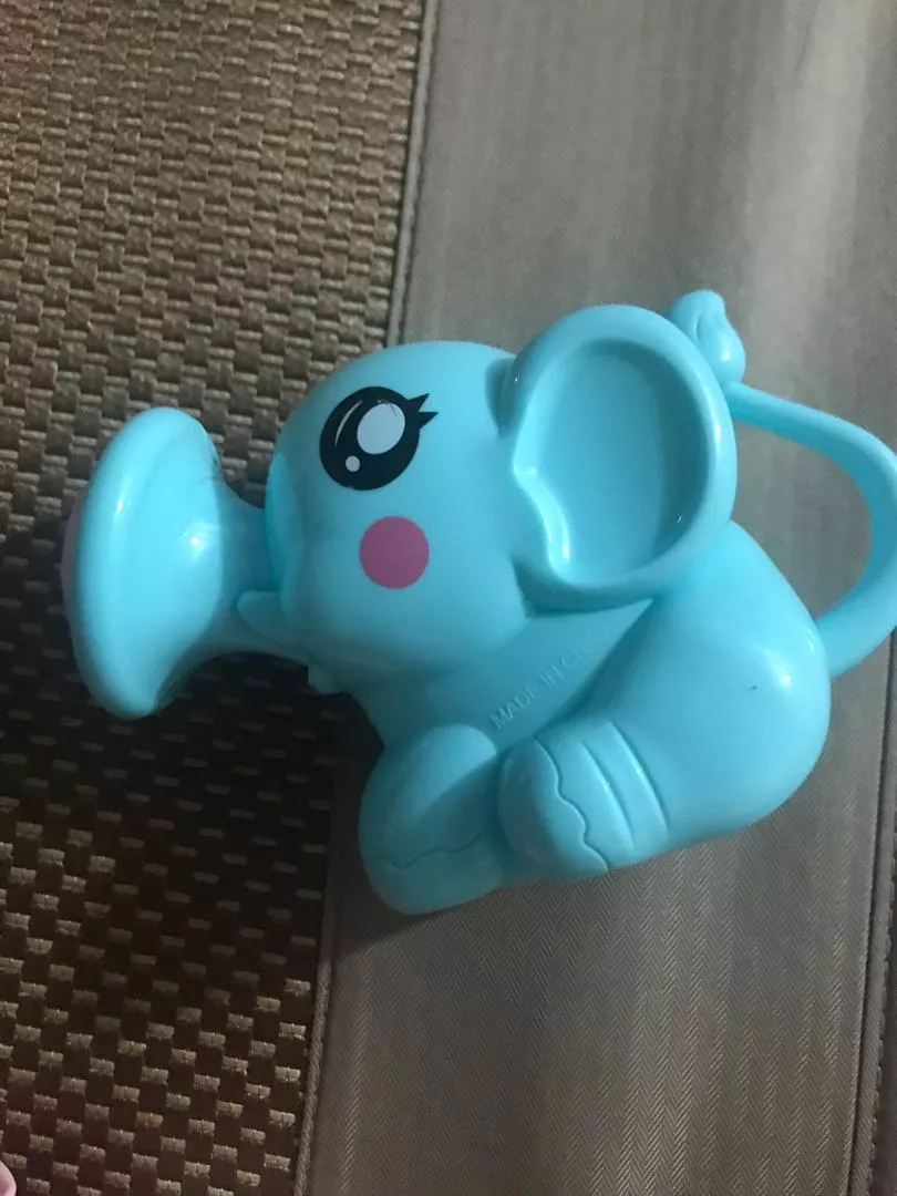 Lovely Elephant Shaped Plastic Baby Bath Toys photo review