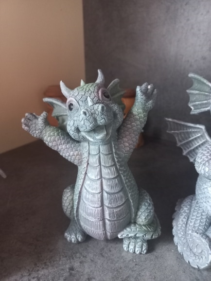 Baby Dragon Resin Statue for Garden Decoration photo review