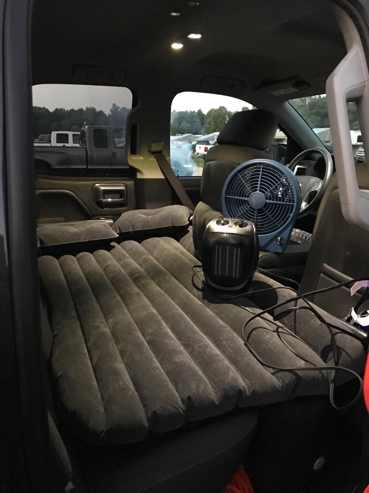 Backseat Inflatable Mattress, Creative And Simple Car Rear Inflatable Bed photo review