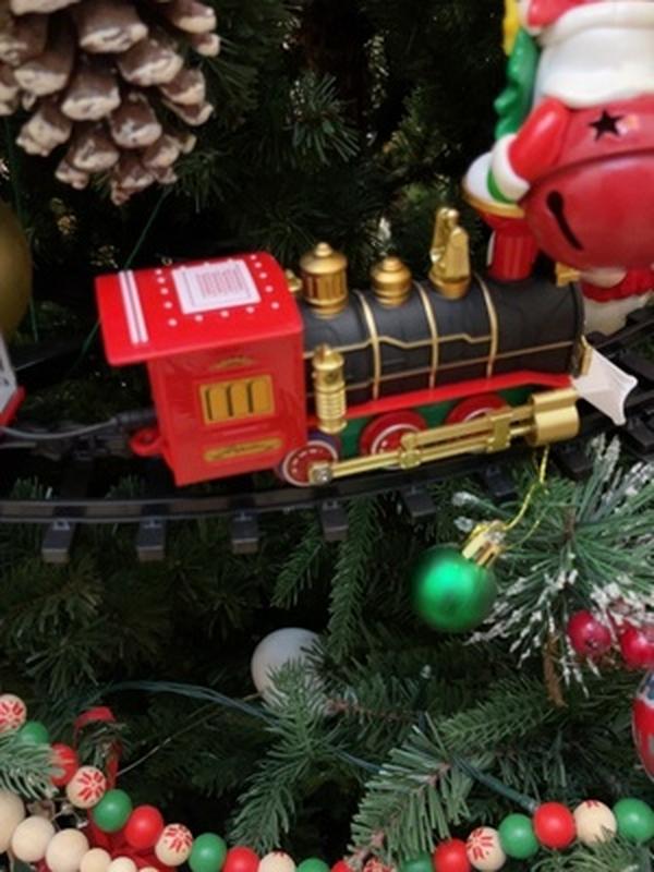 Battery-Powered Sound And Light Christmas Railway Train Set for Kids photo review