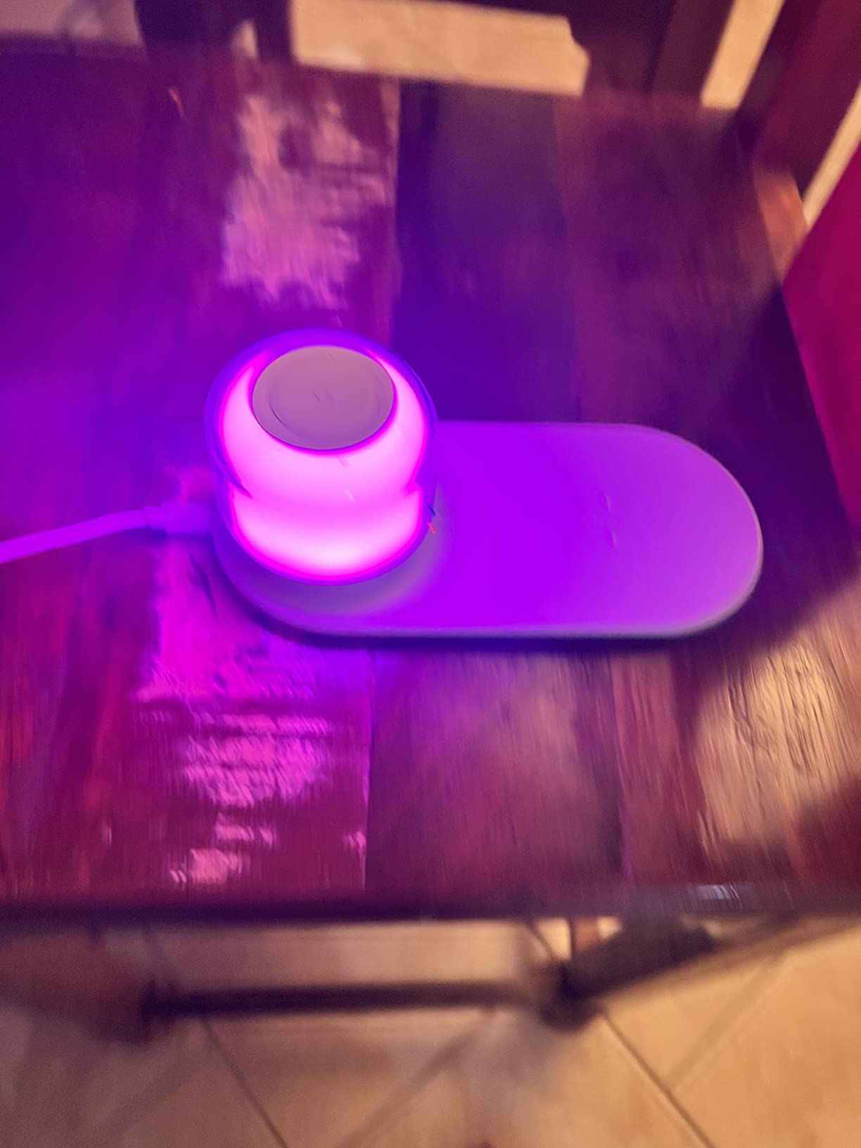 Bedroom Wireless Charging LED Night Light, Touch Dimming Table Lamp photo review