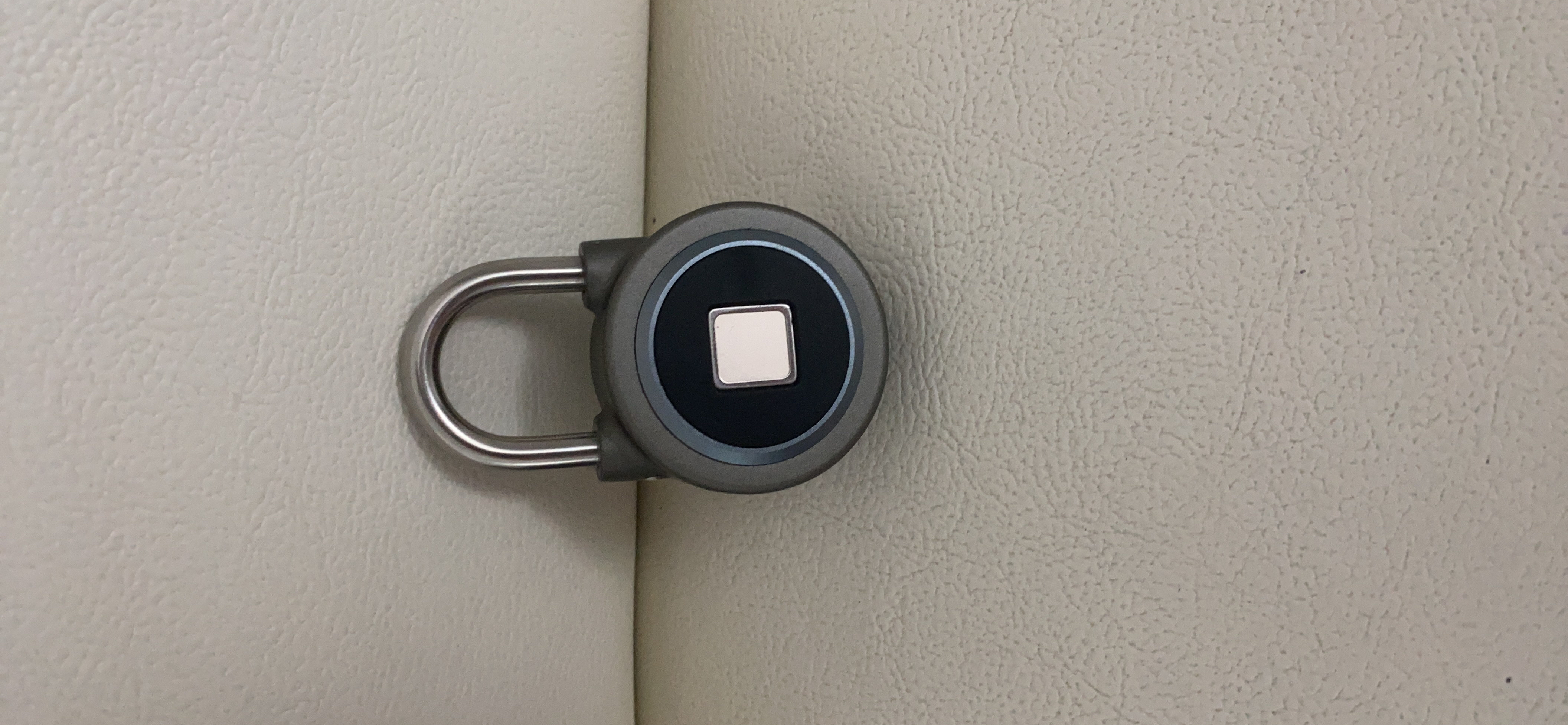 K65 bluetooth wifi smart fingerprint lock - Remote control via phone photo review