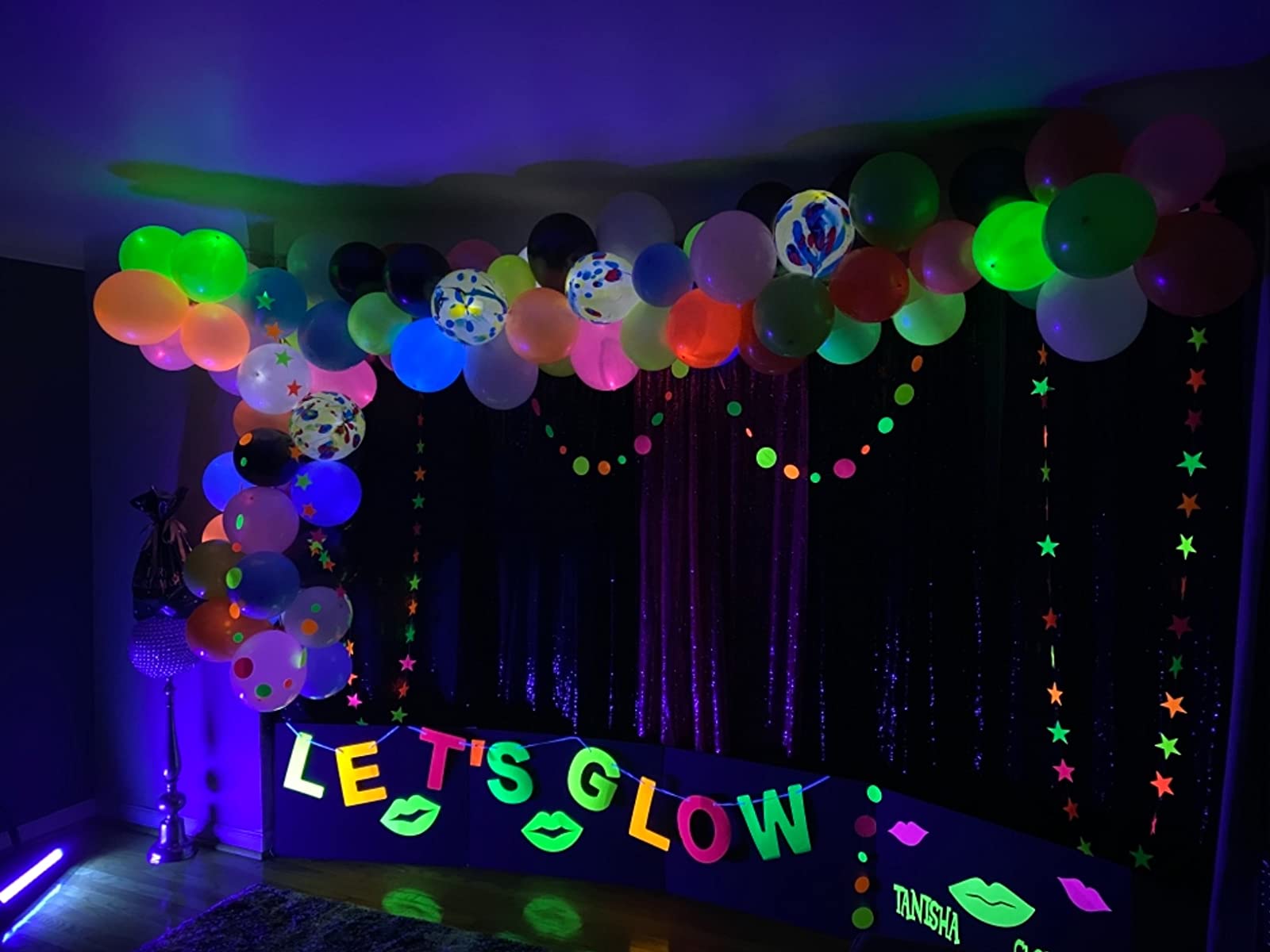 Blacklight Party Balloons That Glow In The Dark Under Blacklight photo review