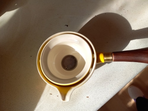 Ceramic Teapot with Wooden Handle and 360° Rotating Filter photo review