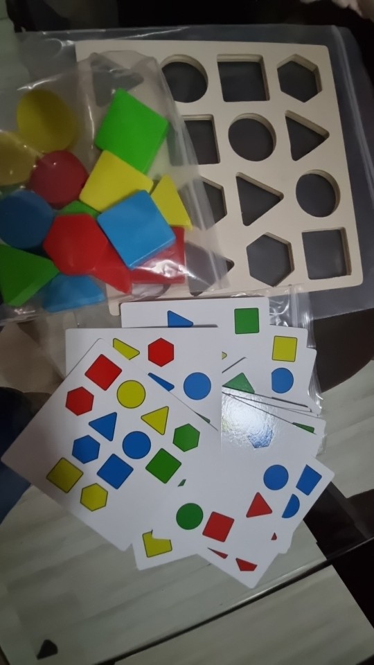 Children's Geometric Block Puzzle Board photo review