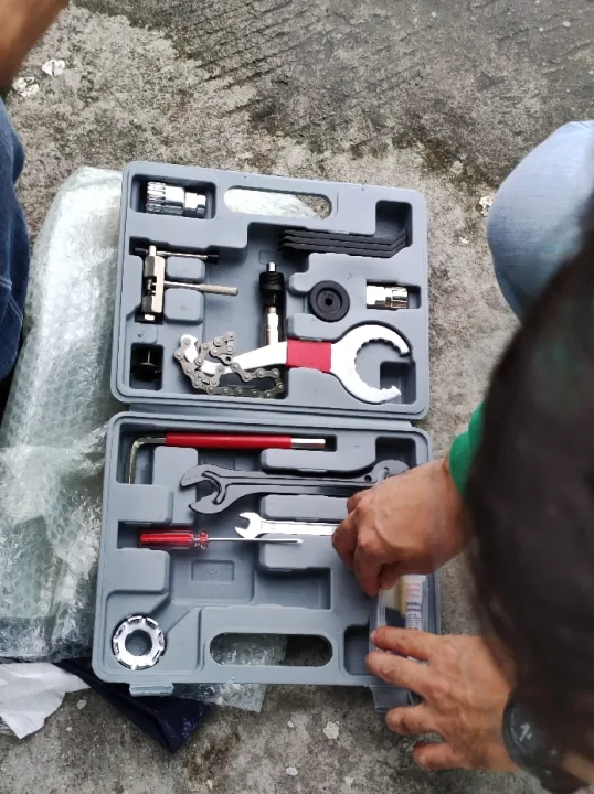 Complete Universal Bike Repair Tool Kit 25 Pcs photo review