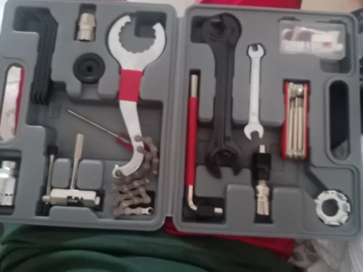Complete Universal Bike Repair Tool Kit 25 Pcs photo review