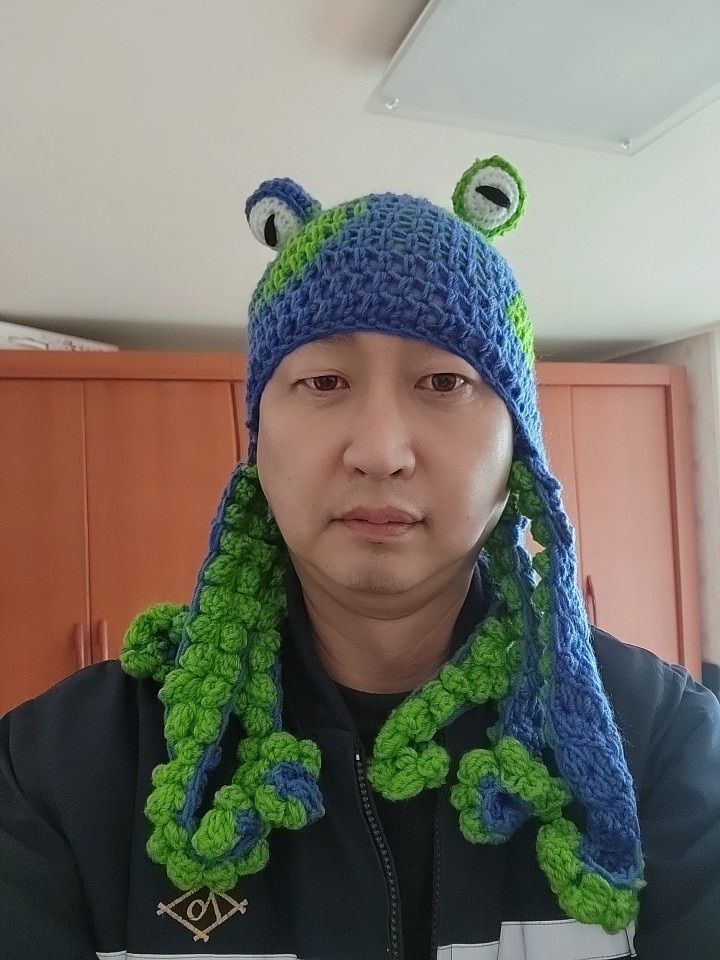 New Adult Hat Tricky And Funny Octopus Headgear Handmade Crochet Woolen Hat photo review