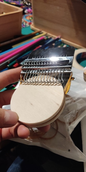 Compact And Convenient Mini Loom Machine photo review