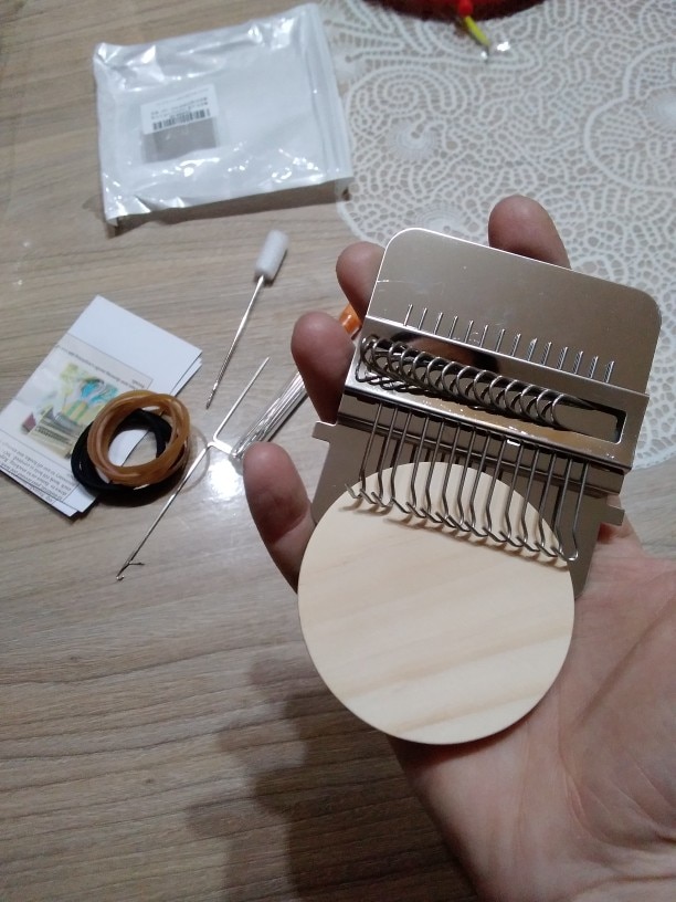 Compact And Convenient Mini Loom Machine photo review