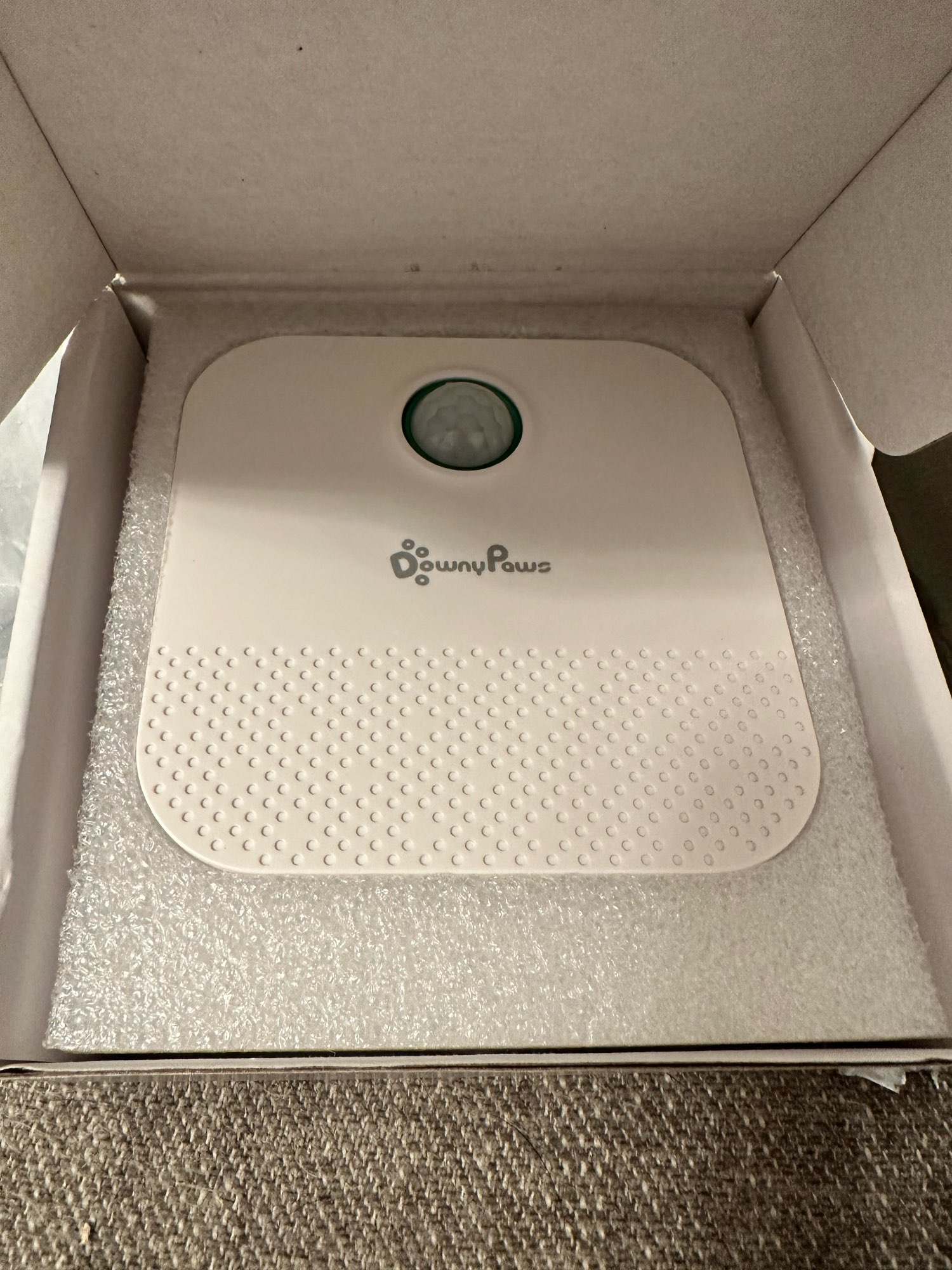 Rechargeable Cat Deodorizer Box Air Purifier photo review