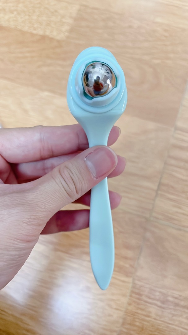 Eye Roller Massager Reduces Dark Circles And Wrinkles photo review