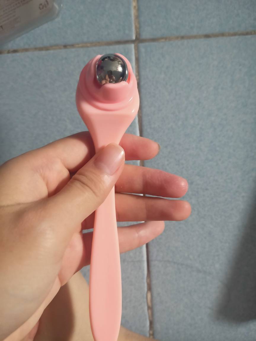 Eye Roller Massager Reduces Dark Circles And Wrinkles photo review