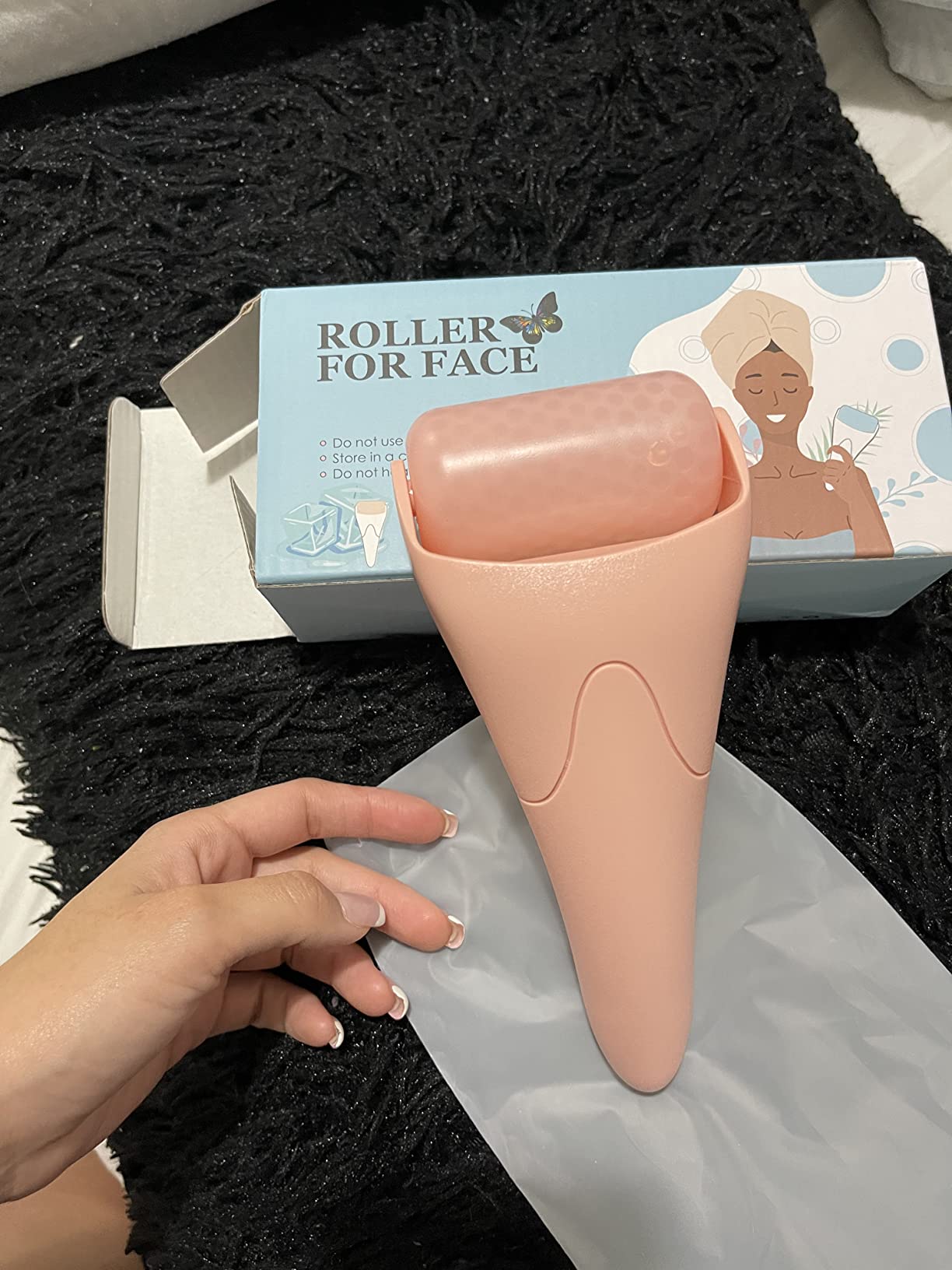 Convenient Plastic Facial Massage Roller photo review