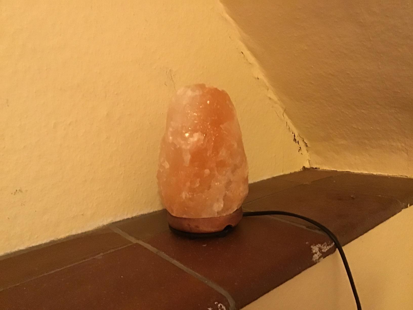 Himalayan Crystal Salt Wood Lamp photo review