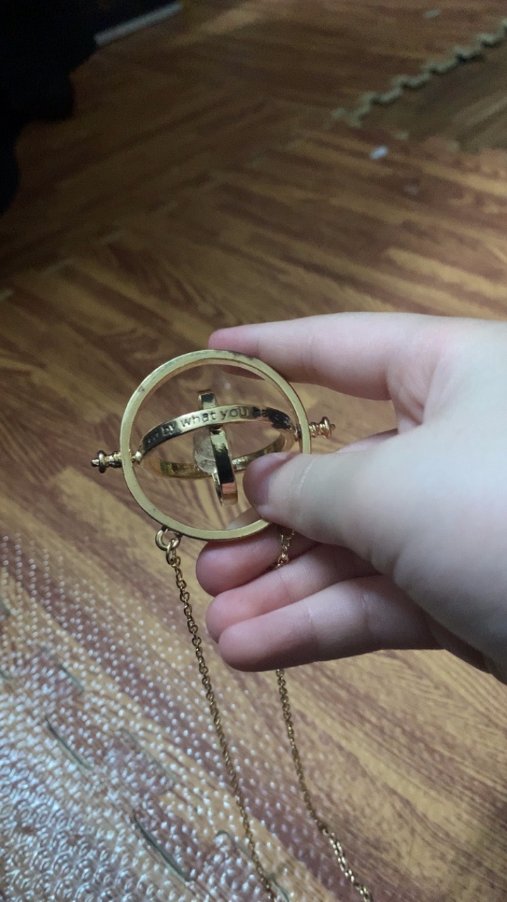 Hourglass Time Turner Necklace photo review
