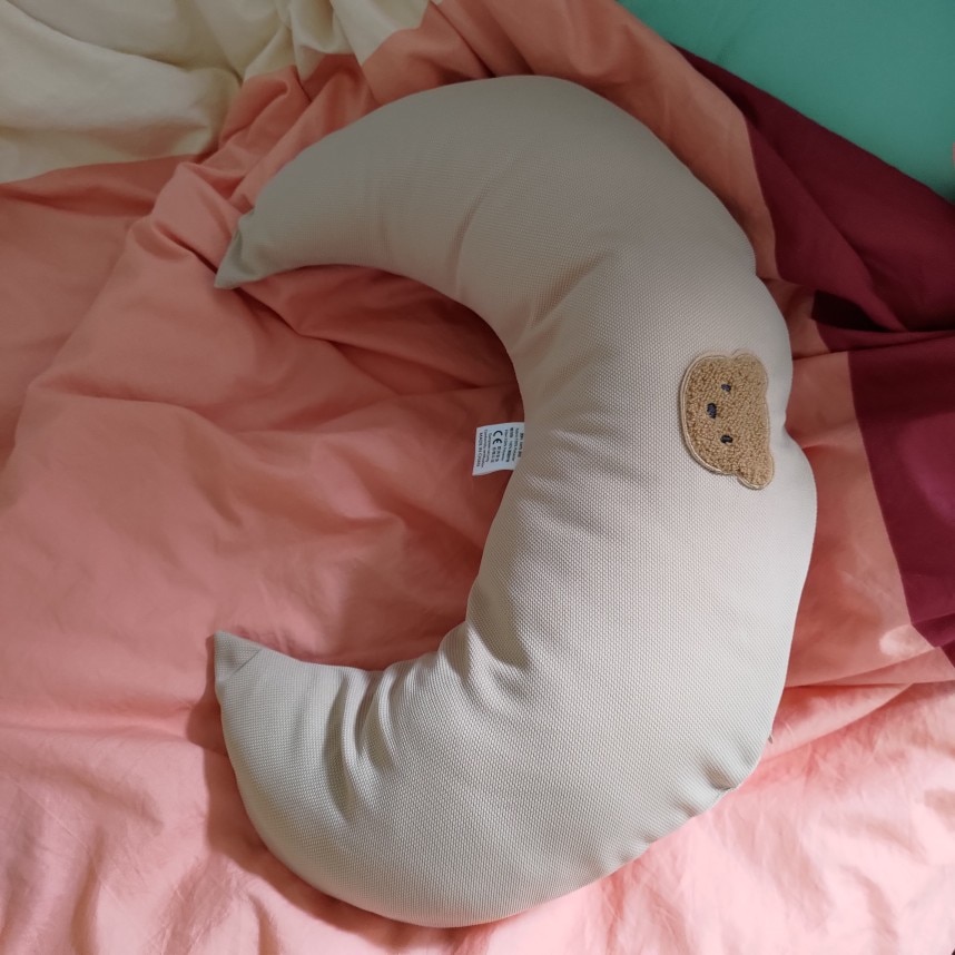 Moon Shaped Detachable Sleeping Headrest for Kids photo review