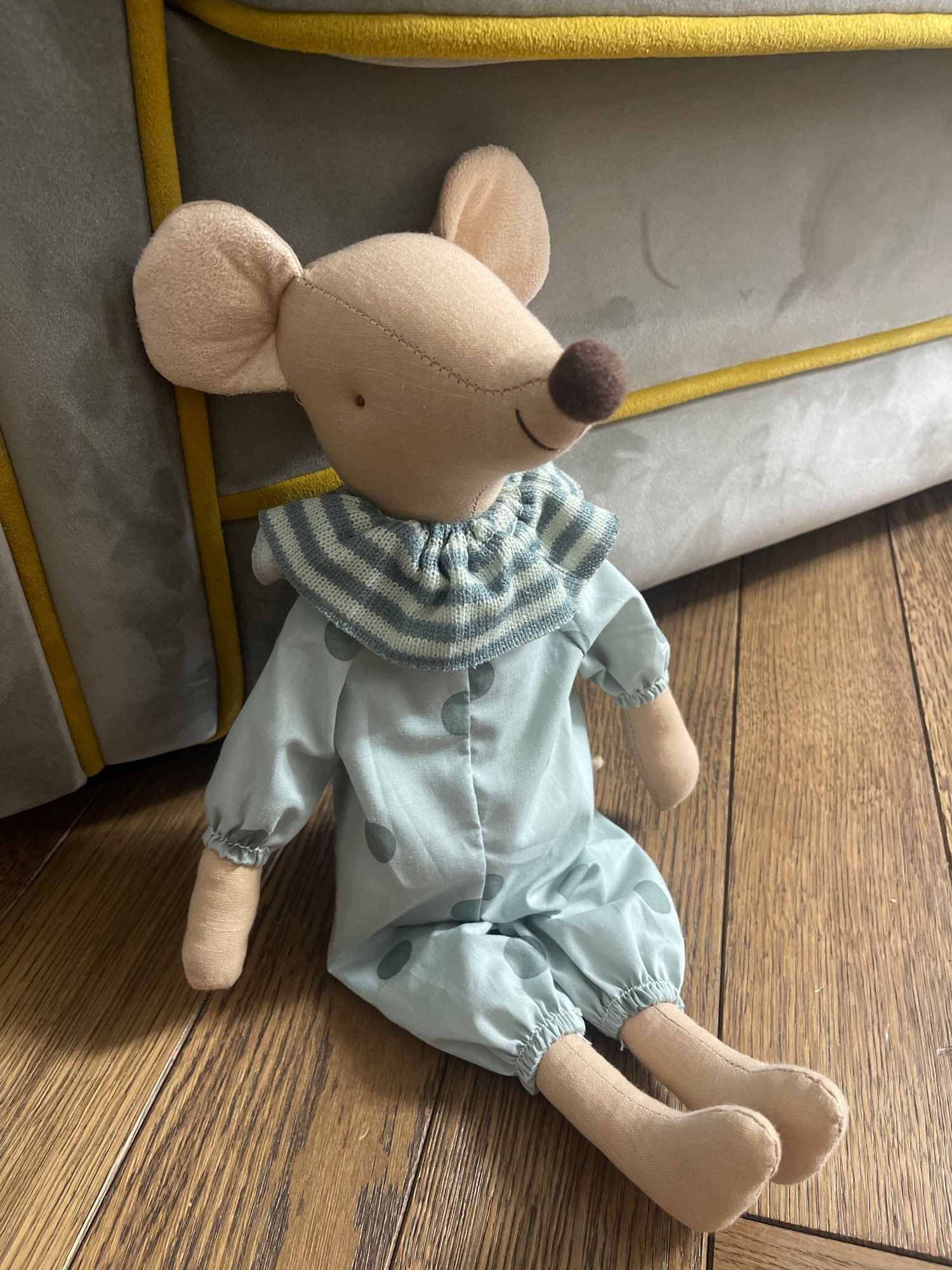 Cute Plush Mouse Doll with Pink and Green Bowknots for Kids photo review