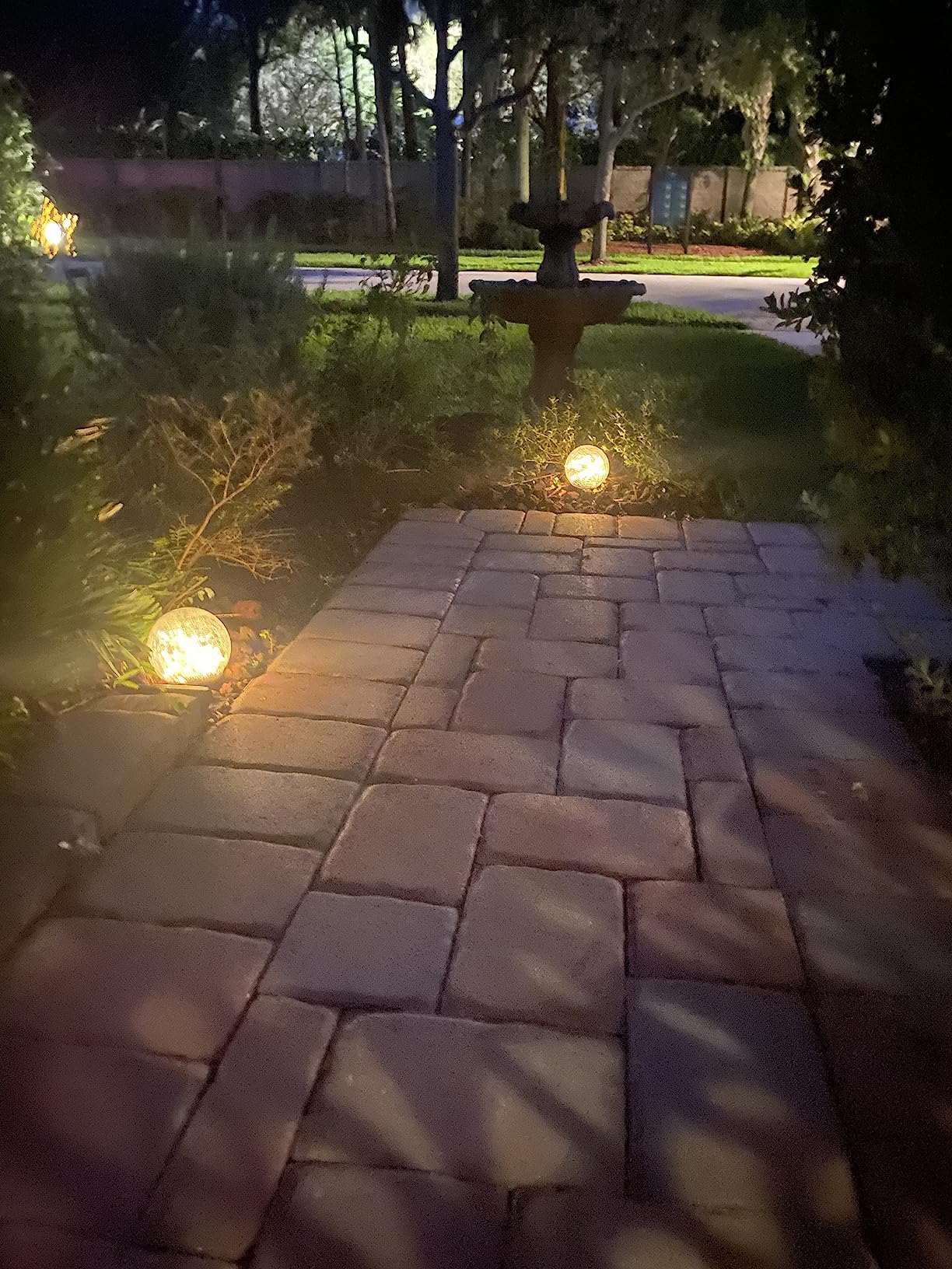 Solar Powered Circular Led Lights For Garden Decoration Convenience photo review