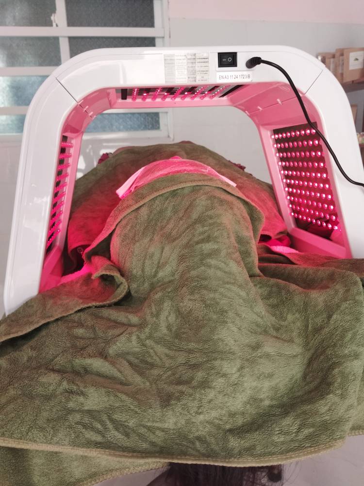 Led Light Therapy Skin Spa Rejuvenation Photon Device photo review