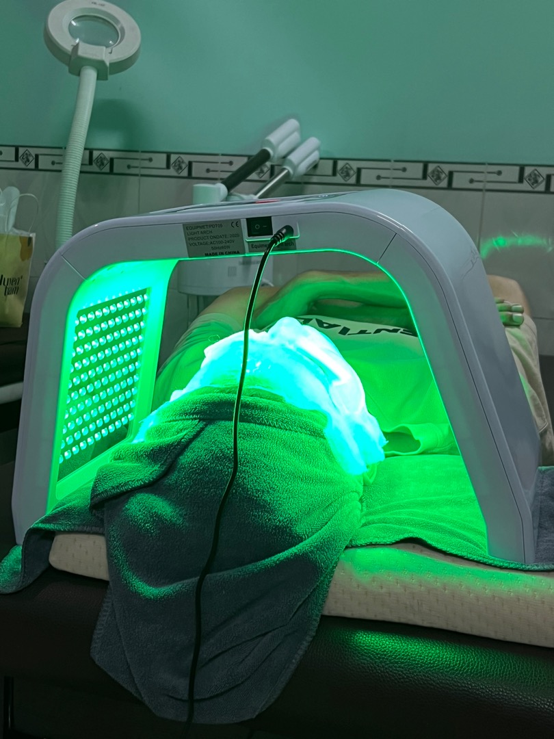 Led Light Therapy Skin Spa Rejuvenation Photon Device photo review