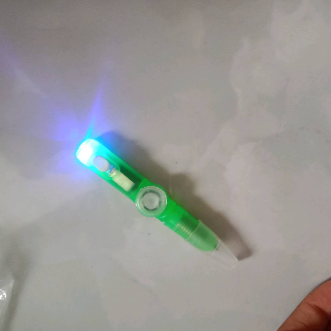 3pcs Luminous Pen Fidget Spinner photo review