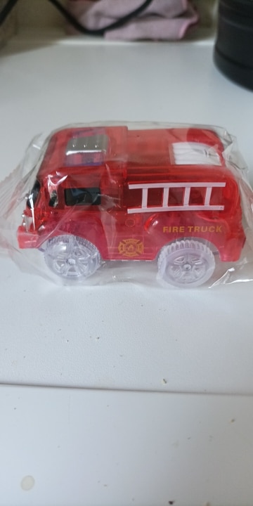 Plastic Electric Rail Car Toys with Accessories photo review