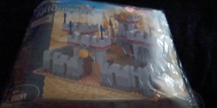1118-Piece Military Medieval Castle Toy with City Gate and Royal Arena photo review