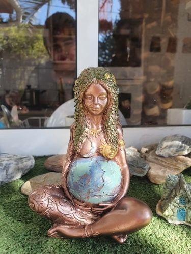 Millennial Gaia Statue Mother Earth Goddess Statue photo review