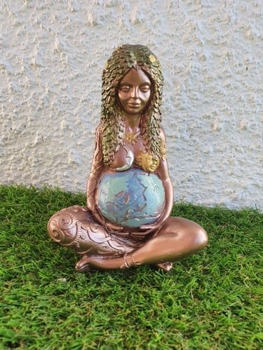 Millennial Gaia Statue Mother Earth Goddess Statue photo review