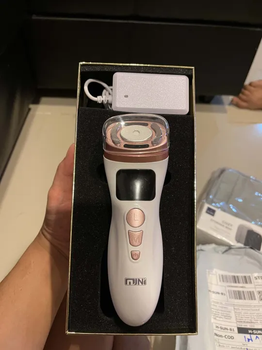 Convenient Mini Skin Tightening Massager photo review